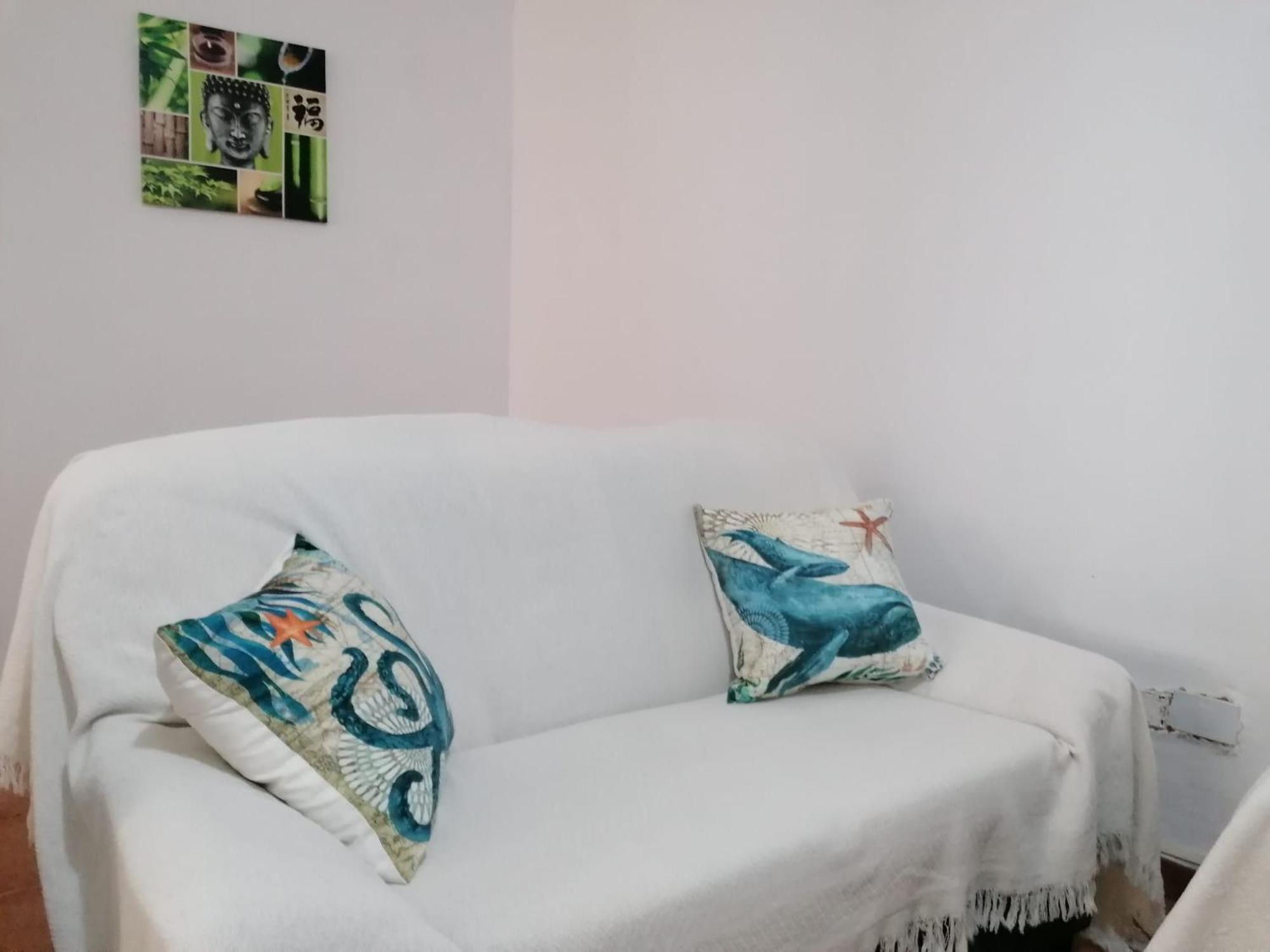 Habitacion En Un Bajo 2 Camas Individual Casa Compartida Abades  Kültér fotó