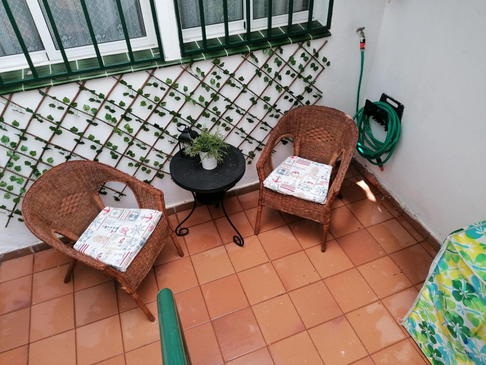 Habitacion En Un Bajo 2 Camas Individual Casa Compartida Abades  Kültér fotó